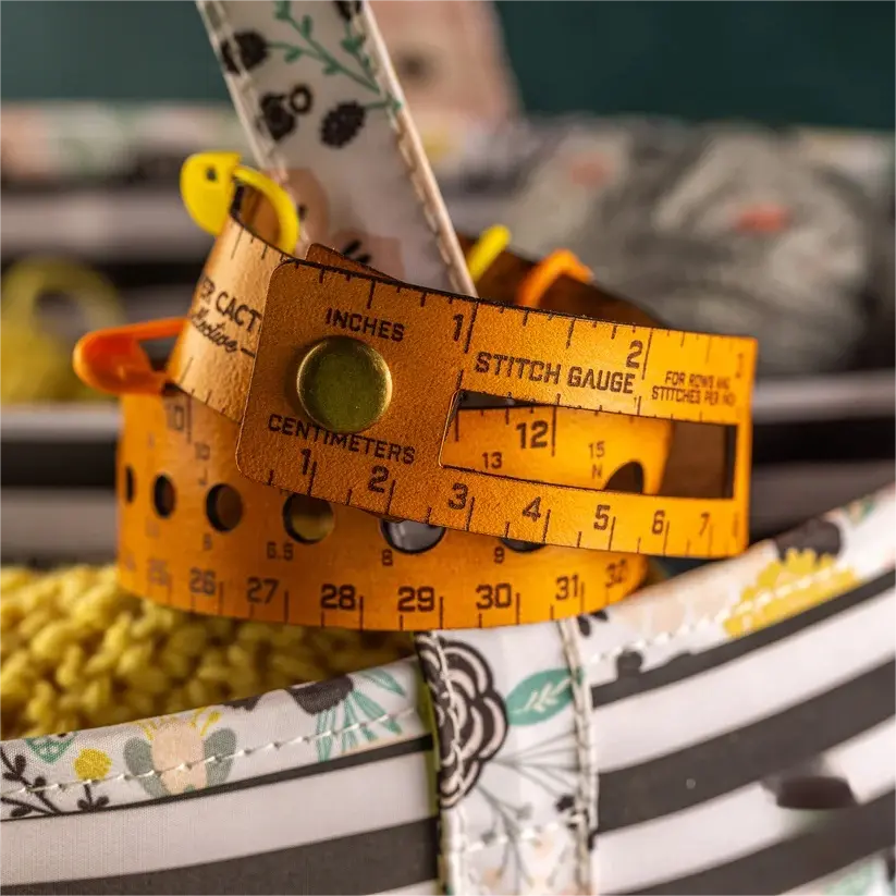 🧶The Crafters' Multi-Wrap | 7-in-1 Leather Measuring Tool